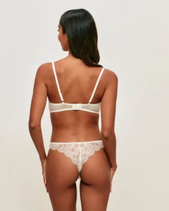 Online Soutien-gorge ampliforme en dentelle florale avec agrafe avant Ampliformes|Avec Armatures