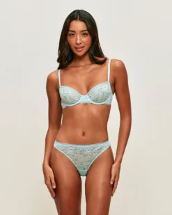 Sale Soutien-gorge corbeille en dentelle Avec Armatures|Corbeilles