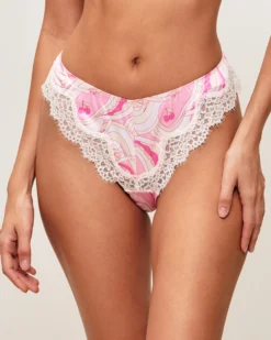 Sale Tanga en atin et dentee à otif cerie Tangas